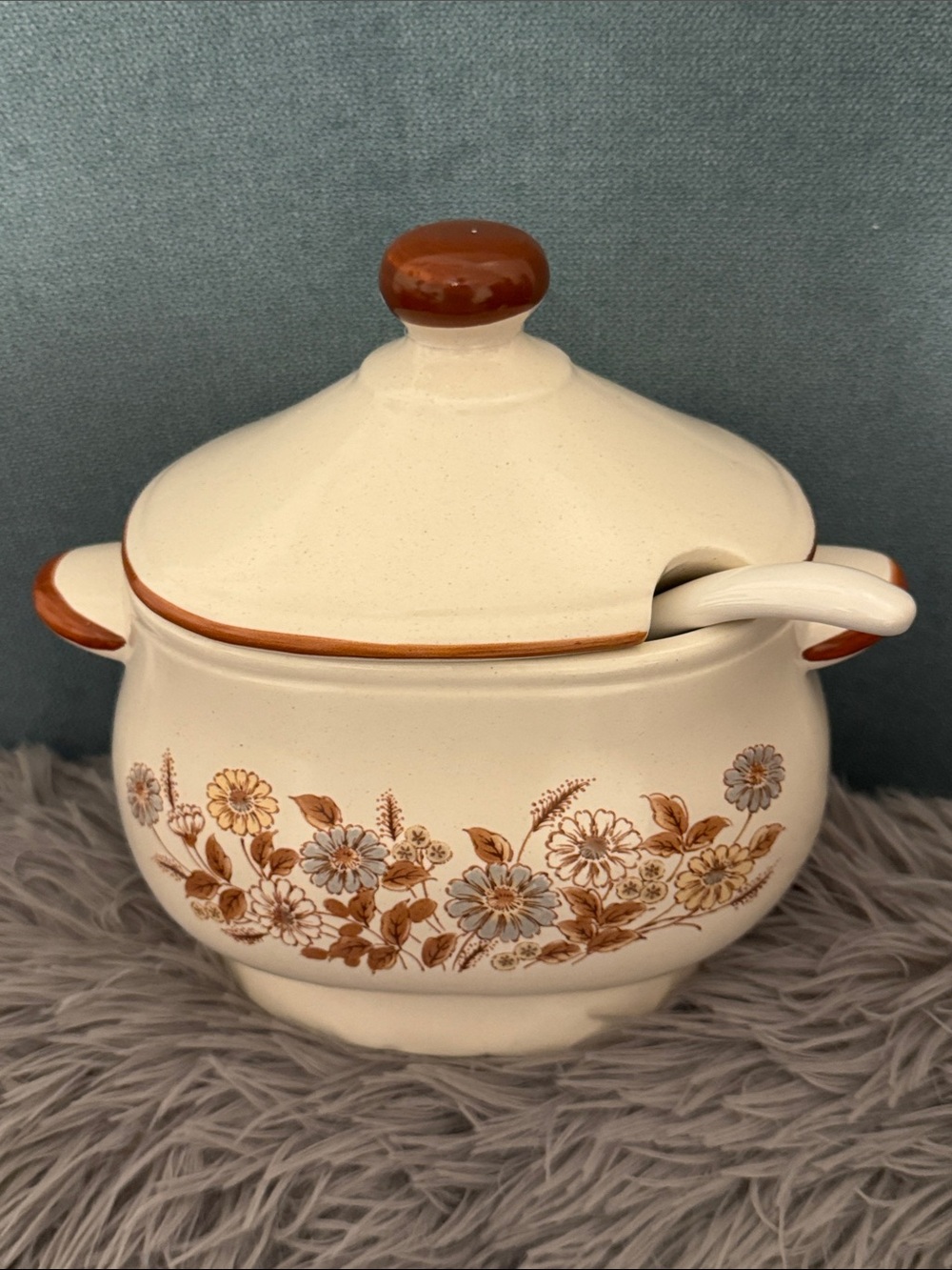 Vintage Summer Glory Ceramic Soup Tureen with Brown Floral Design and Spoon